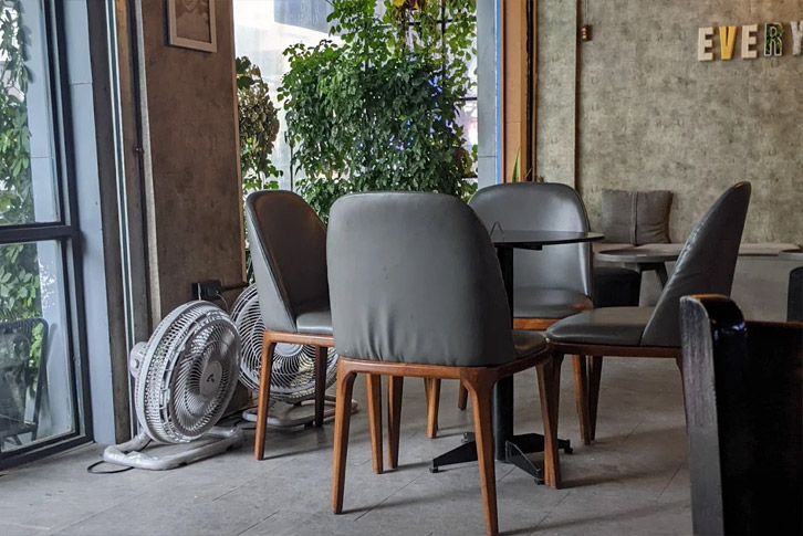 Xoăn Café - Quán cafe giá sinh viên mở cửa đến khuya