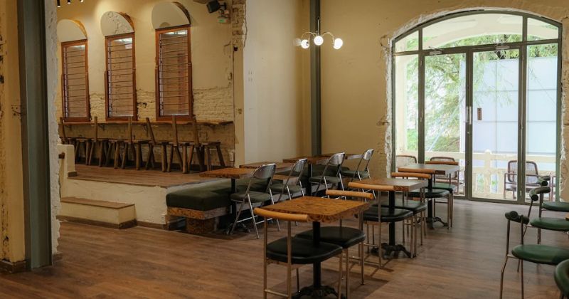 Bỏ túi những quán cafe Làm Việc Dài Giờ Cho Freelancer 4 Cafe Đen Đá - Pasteur