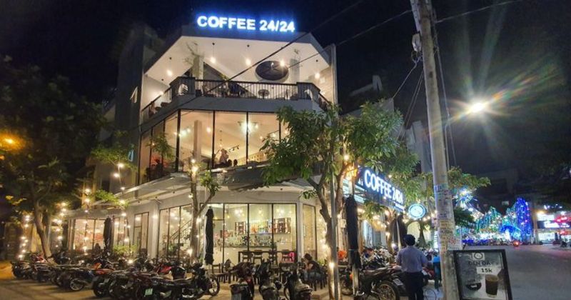 Bỏ túi những quán cafe Làm Việc Dài Giờ Cho Freelancer 9 Coffee 24_24 - Tân Hương