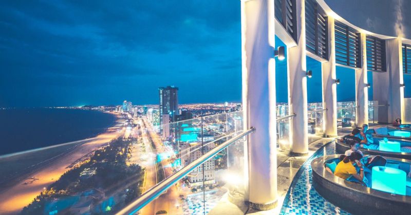 Horizon Bar Đà Nẵng – Trải nghiệm cà phê từ tầng cao nhất thành phố