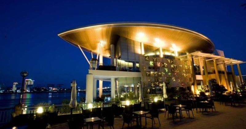 Memory Lounge – Chiếc lá khổng lồ trôi trên dòng sông Hàn